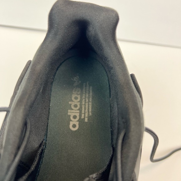Adidas Originals Ozelia Low Men’s Size 12 Running Shoes Black Style H04250 main image 9